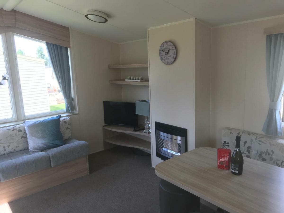 3 Bedroom Deluxe Caravan Longniddry Exterior foto